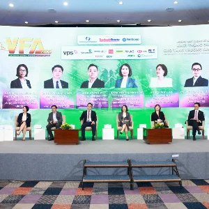 Các chuyên gia thảo luận tại Chương trình “Giải thưởng Quỹ đầu tư chứng khoán Việt Nam 2026” (VFA 2026) do Tổng công ty Lưu ký và Bù trừ Chứng khoán Việt Nam (VSDC), tổ chức mới đây. Ảnh: BTC.