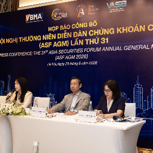 Đại diện VBMA và VASB tại họp báo công bố Hội nghị thường niên Diễn đàn Chứng khoán châu Á lần thứ 31 (ASF AGM 2026), ngày 23/9 tại Hà Nội. Đây là lần đầu tiên Việt Nam đăng cai sự kiện này. (Ảnh: PL)