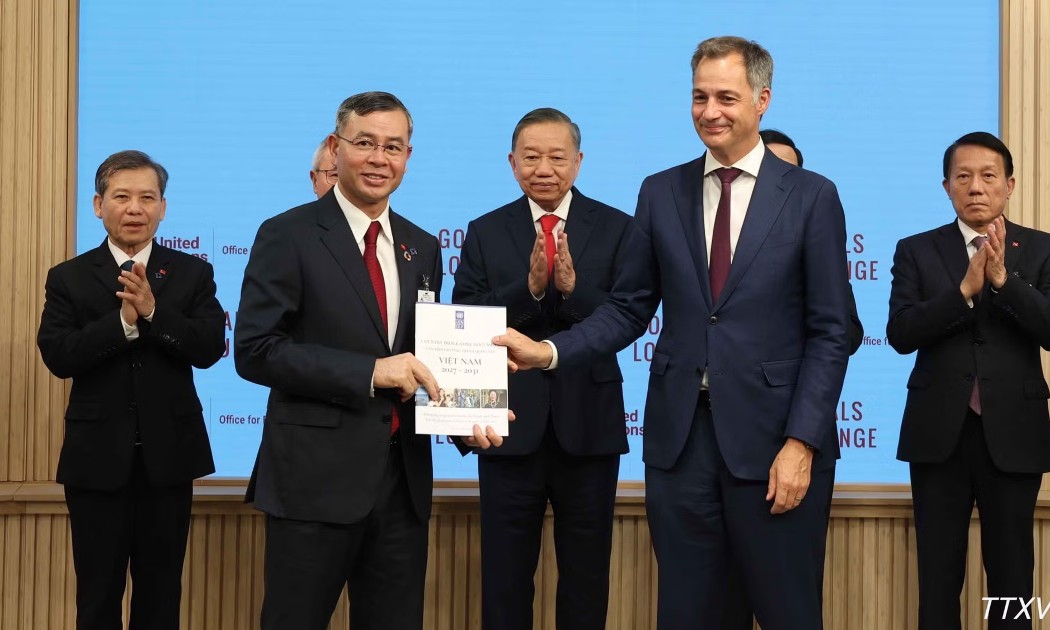 Tổng Bí thư, Chủ tịch nước Tô Lâm chứng kiến lễ trao văn kiện, thỏa thuận hợp tác của Việt Nam với các cơ quan của Liên hợp quốc. Ảnh: Thống Nhất/TTXVN