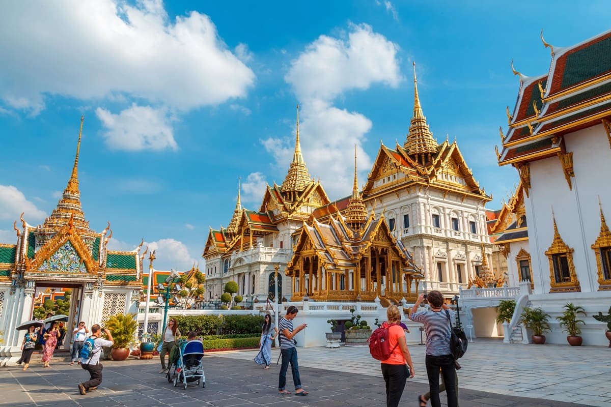 Thái Lan đang xem xét áp dụng phí du lịch 450 baht đối với mỗi du khách nước ngoài nhập cảnh. Ảnh: VisasNews