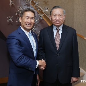 Tổng Bí thư, Chủ tịch nước Tô Lâm tiếp Quyền Bộ trưởng Hải quân Hoa Kỳ Hùng Cao. Ảnh: Thống Nhất-TTXVN