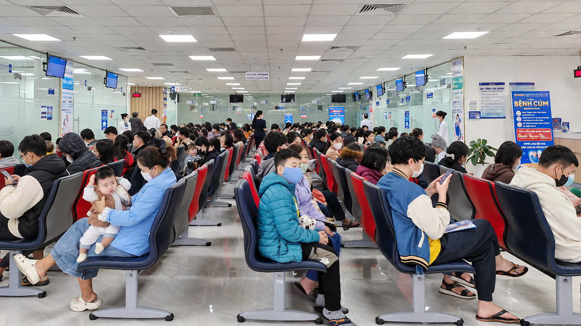 Tại Việt Nam, VNVC triển khai tiêm nhiều vắc xin quan trọng của Pfizer như phế cầu, RSV, não mô cầu… Ảnh: VNVC