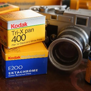 Nokia hay Kodak là những thương hiệu từng “vang bóng một thời” dần biến mất khỏi thị trường do chậm đổi mới công nghệ. Ảnh: Internet.
