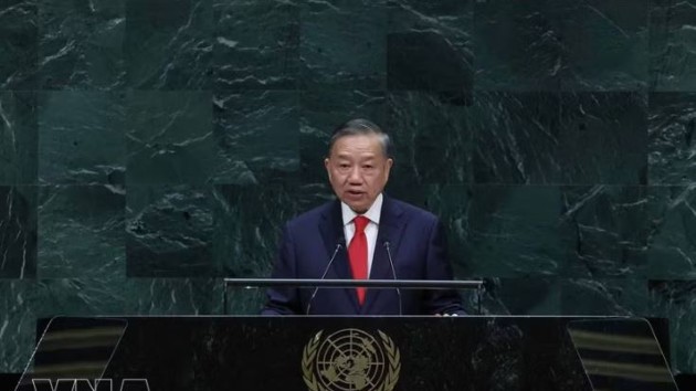 Top Vietnamese leader makes suggestions for managing global change at UNGA 81