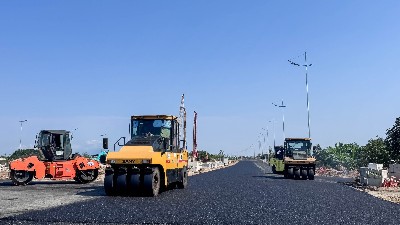 PM orders acceleration of key transport projects