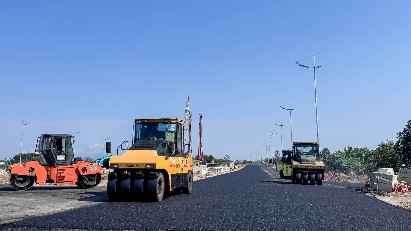 PM orders acceleration of key transport projects