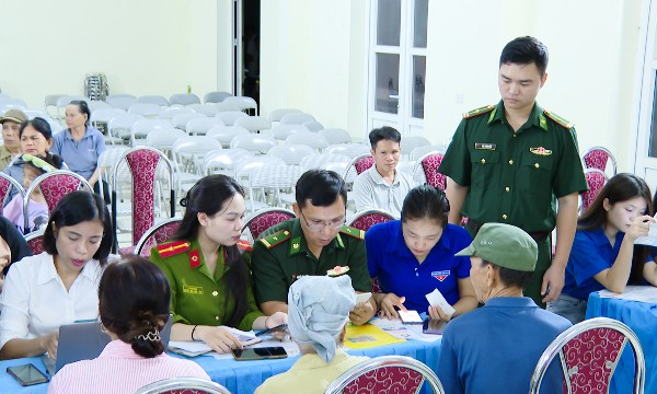 Công nghệ số theo chân người lính về bản làng biên giới