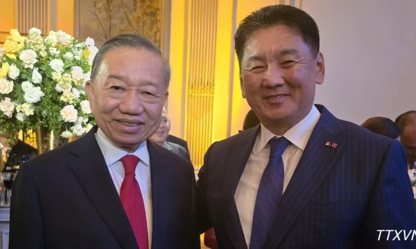 Tổng Bí thư, Chủ tịch nước Tô Lâm gặp Tổng thống Mông Cổ Ukhnaagiin Khürelsükh
