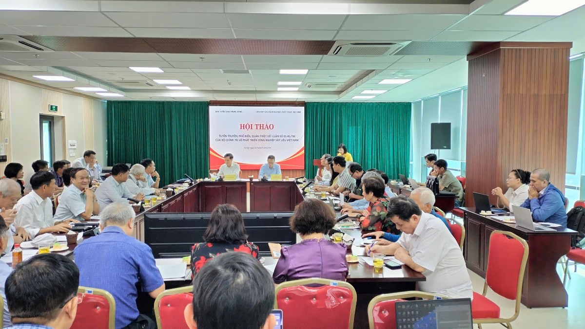 Toàn cảnh Hội thảo tuyên truyền, phổ biến, quán triệt Kết luận số 83-KL/TW của Bộ Chính trị về phát triển công nghiệp vật liệu Việt Nam. Ảnh: Đỗ Phong