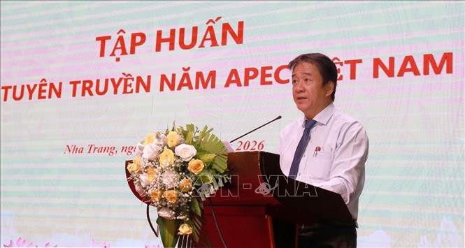 Ông Nguyễn Long Biên, Phó Chủ tịch UBND tỉnh Khánh Hòa phát biểu. Ảnh: Xuân Triệu - TTXVN
