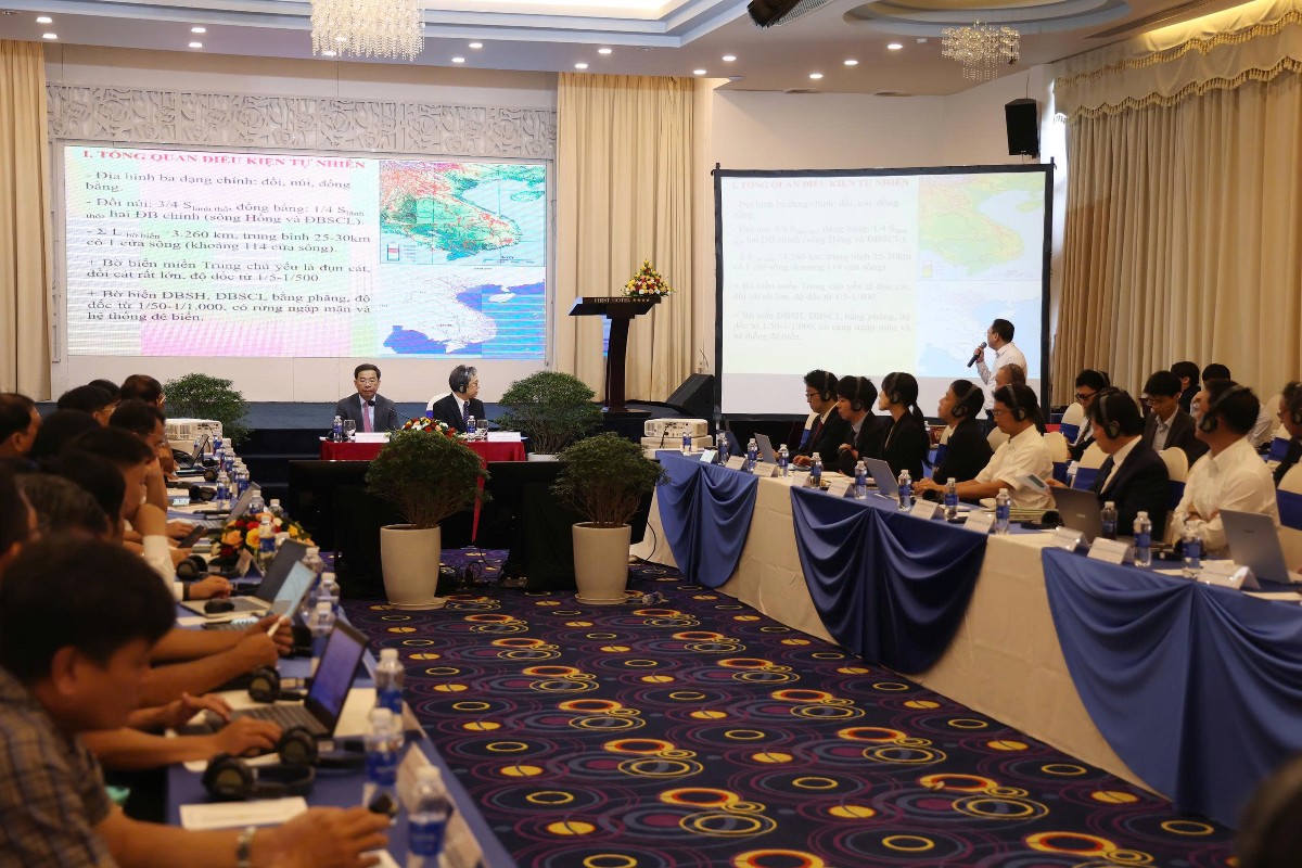 Quang cảnh hội thảo. Ảnh: Cục Quản lý Đê điều và Phòng chống thiên tai.