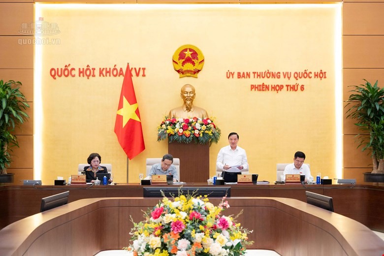 Phó Chủ tịch Quốc hội Nguyễn Khắc Định điều hành phiên họp. Ảnh: Cổng thông tin điện tử Quốc hội.