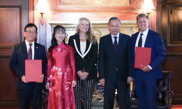 Vietjet ký kết với Starlink đưa internet tốc độ cao lên các chuyến bay toàn cầu của Hãng