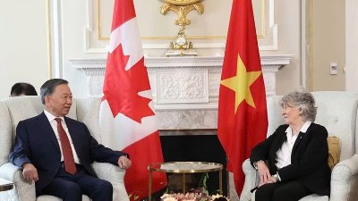 Top Vietnamese leader meets with Governor General of Canada
