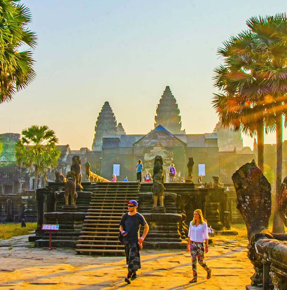 Lượng khách đến các điểm tham quan nổi tiếng cũng cho thấy thực trạng tương tự. Ảnh: TourRadar