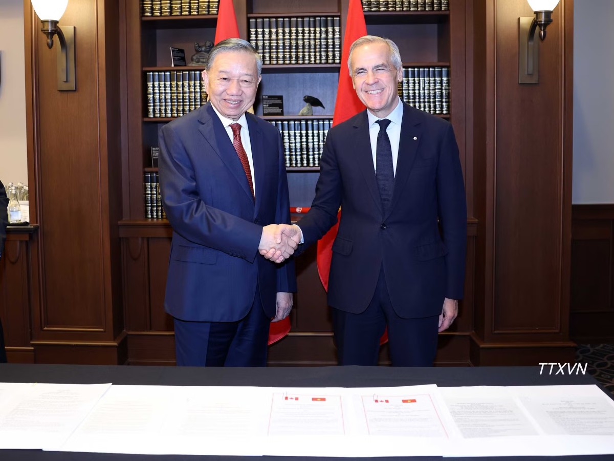 Tổng Bí thư, Chủ tịch nước Tô Lâm và Thủ tướng Canada Mark Carney. Ảnh: Thống Nhất/TTXVN