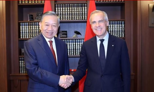 General Secretary of the Communist Party of Vietnam Central Committee and President To Lam (L) meets with Canadian Prime Minister Mark Carney in Ottawa on September 24, 2026. (Photo: VNA)
