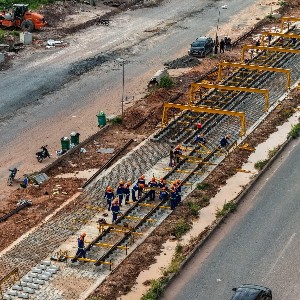Công trường thi công tuyến đường sắt nhẹ LRT tại Phú Quốc. Ảnh: Sun Group.