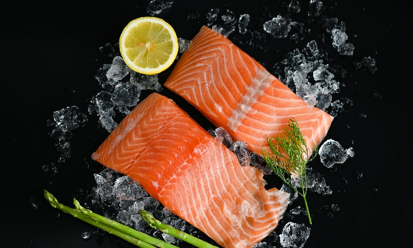 Hàm lượng Omega-3 trong cá hồi nuôi có thực sự cao?