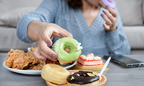 Khẩu phần ăn của người Việt đang thay đổi theo hướng bất lợi