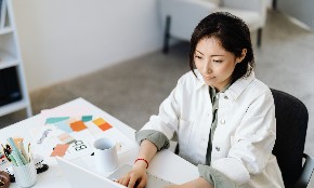 Nhiều người lao động trí óc đang dùng AI như một trợ lý. (Hình: Pexels)
