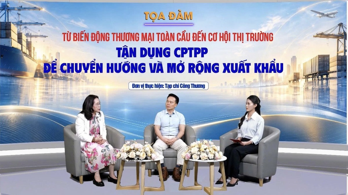 Các diễn giả tham gia tọa đàm. Ảnh: TCCT.