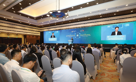 Thanh toán QR xuyên biên giới: Một hạ tầng mới hỗ trợ sức mua