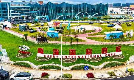 Phía sau iCAUR là một nền móng cực kỳ vững chắc: 28 năm nghiên cứu, 8 trung tâm R&D, hơn 16 nhà máy toàn cầu