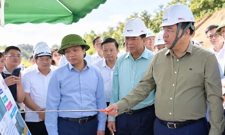 Cao tốc Hữu Nghị - Chi Lăng và Đồng Đăng - Trà Lĩnh tăng tốc để hoàn thành trong 2026