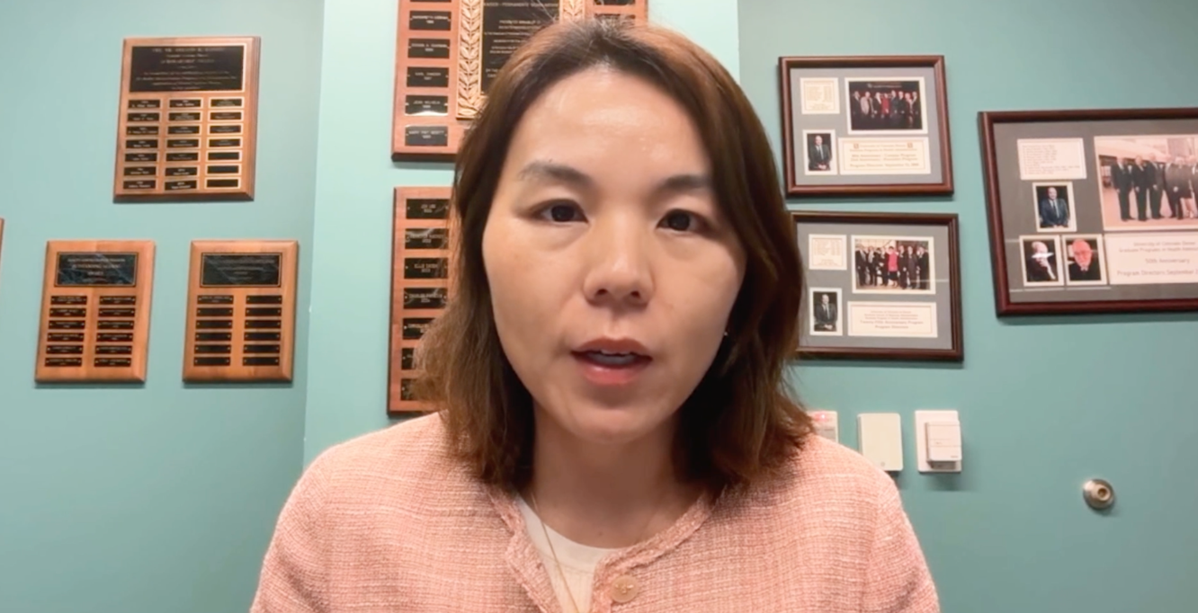 Giáo sư Qiong Hu - Giám đốc chương trình CU Denver MBA tại Việt Nam.
