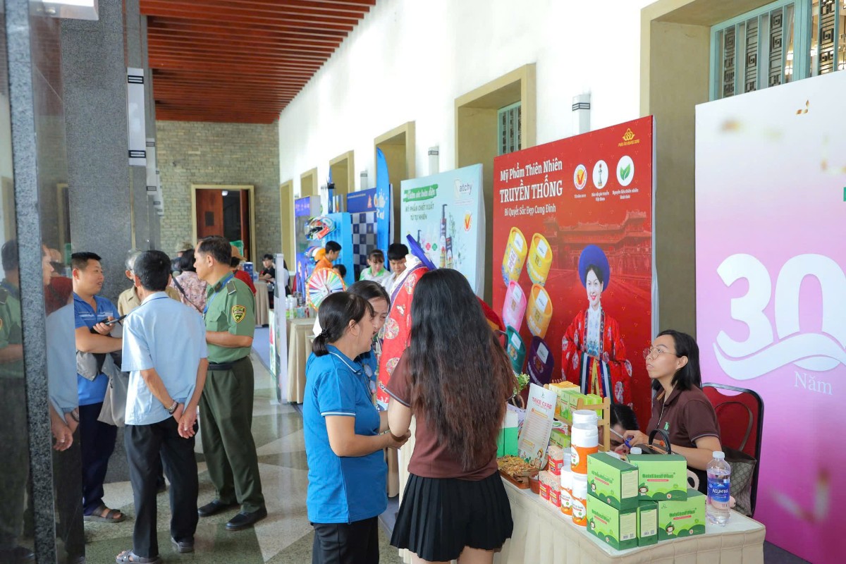 Trong cạnh tranh, thực lực và sự sáng tạo của mỗi doanh nghiệp mới quyết định kết quả. Ảnh: Minh Huy.