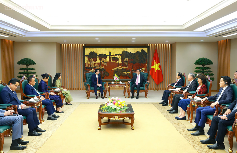 Bộ trưởng Bộ Thanh tra Campuchia mong Thủ tướng Chính phủ tiếp tục ủng hộ để hợp tác giữa hai cơ quan đạt được những thành quả lớn hơn nữa trong thời gian tới - Ảnh: chinhphu.vn/Nhật Bắc