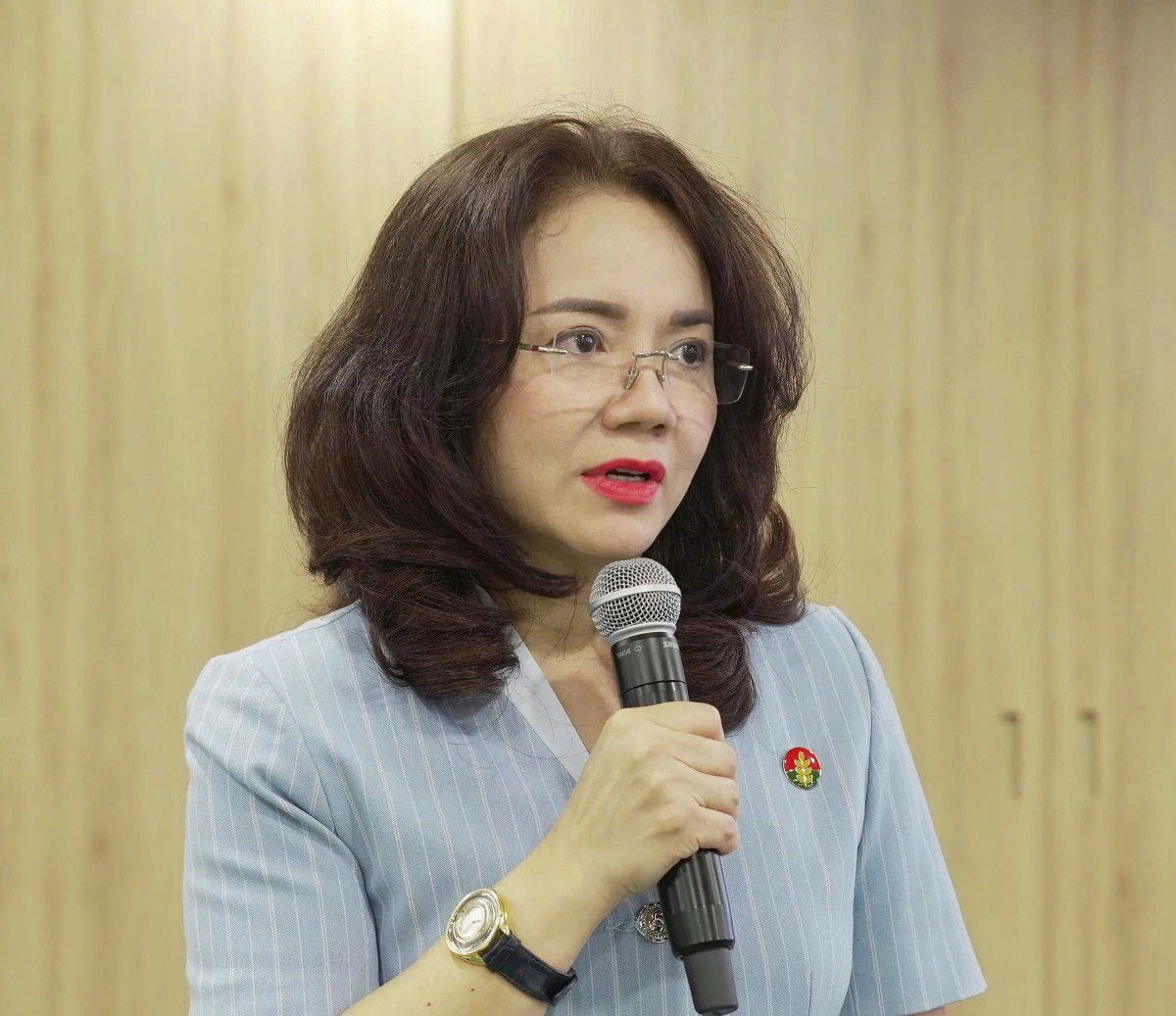 Bà Nguyễn Thị Hiền – Phó Tổng giám đốc PVCFC chia sẻ tại buổi làm việc.