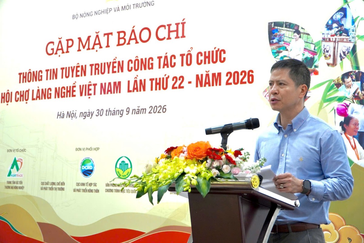 Ông Nguyễn Minh Tiến, Giám đốc Trung tâm Xúc tiến thương mại Nông nghiệp phát biểu tại họp báo. Ảnh: Ban tổ chức.