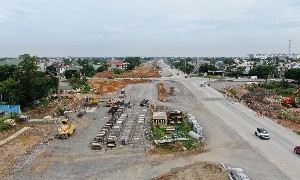 Công trường thi công dự án Đại lộ Nam sông Mã giai đoạn 2. Ảnh: Nguyễn Thuấn