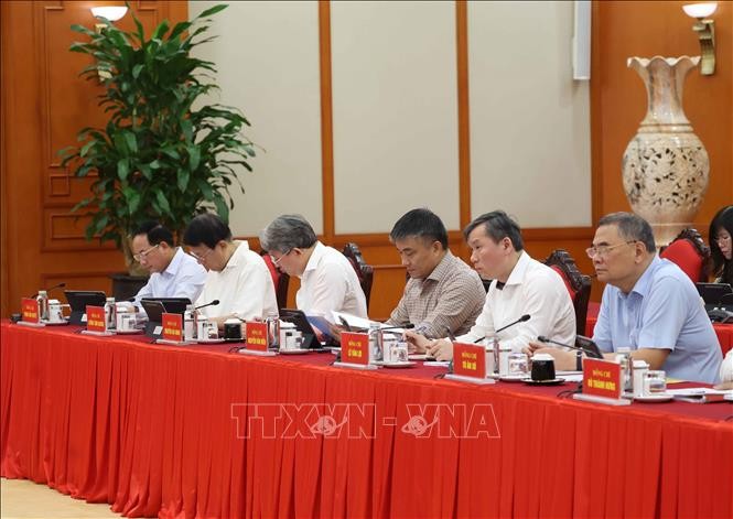 Các đại biểu tham dự cuộc làm việc. Ảnh: TTXVN