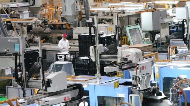 Vietnam's manufacturing PMI eases to 51.9 in September amid export headwinds