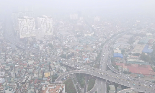 Ô nhiễm không khí vẫn xuất hiện theo thời kỳ, vượt quy chuẩn. Ảnh: Nguyễn Trường