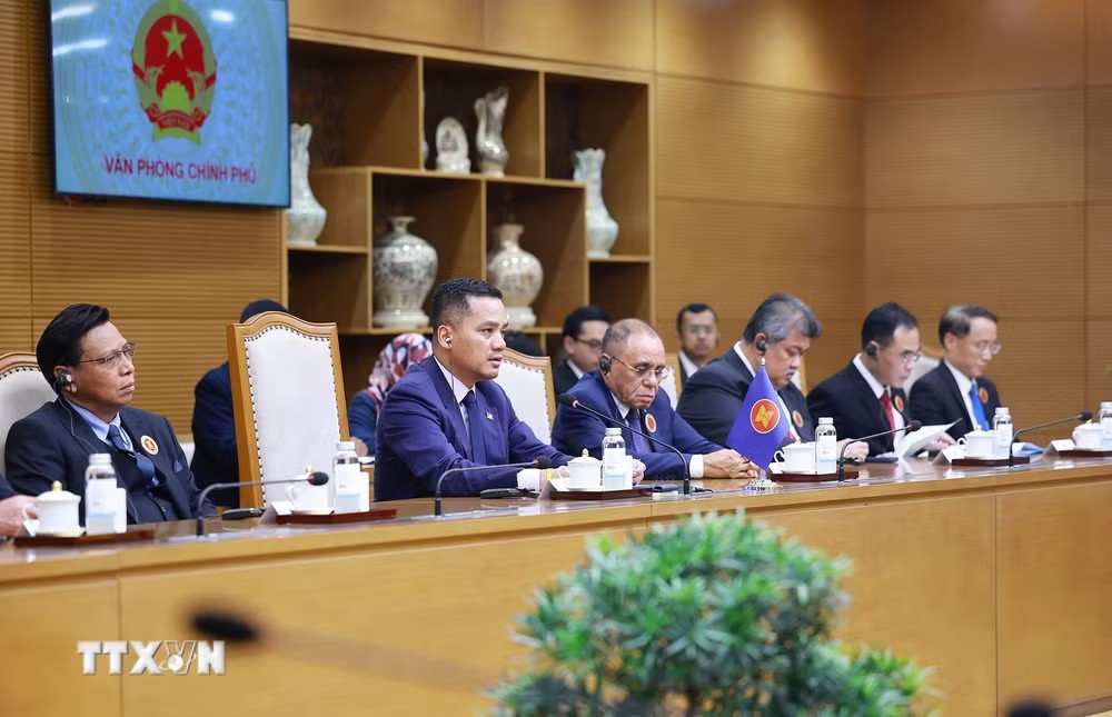 Trưởng đoàn các nước tham dự Hội nghị các nước ASEAN về hợp tác đấu tranh với tội phạm truy nã. Ảnh: Dương Giang/TTXVN