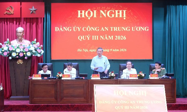 Lực lượng công an cần chuyển mạnh từ ứng phó sang chủ động dự báo, phòng ngừa
