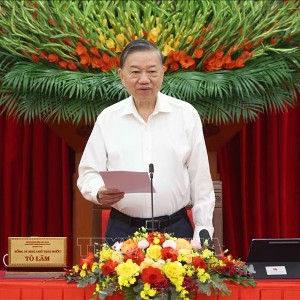 Tổng Bí thư, Chủ tịch nước Tô Lâm làm việc với Ban Chính sách, chiến lược Trung ương về phát huy sức mạnh tổng hợp của đội ngũ cán bộ các viện hàn lâm, viện nghiên cứu trong tham mưu chiến lược. Ảnh: TTXVN