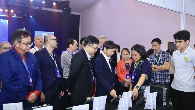Vietnamese tech firms urged to shift from tech adoption to mastery at iTech Expo 2026