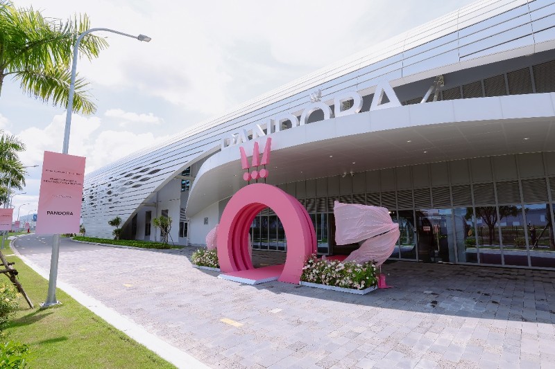 Pandora opens $150-million jewelry crafting facility in Ho Chi Minh City