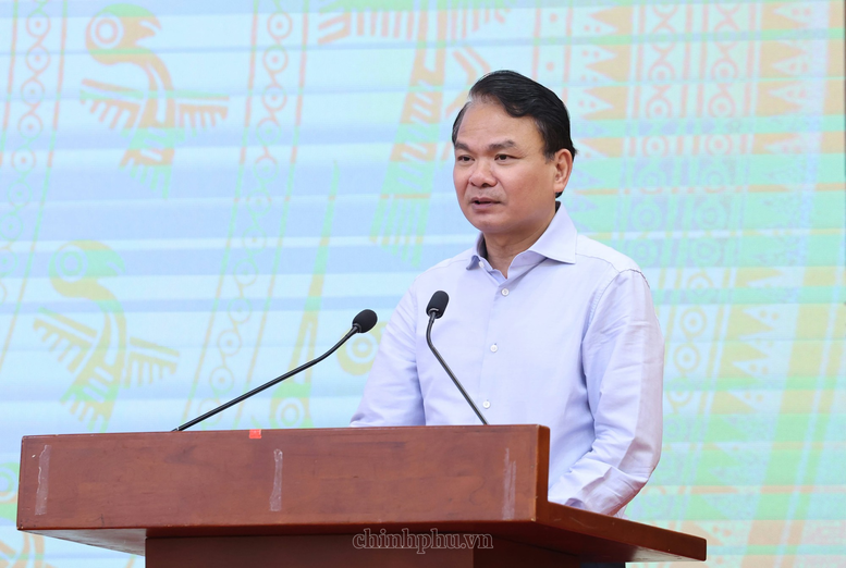 Bộ trưởng, Chủ nhiệm Văn phòng Chính phủ Đặng Xuân Phong, Người phát ngôn của Chính phủ, cung cấp thông tin tình hình KTXH - Ảnh: chinhphu.vn/Nhật Bắc