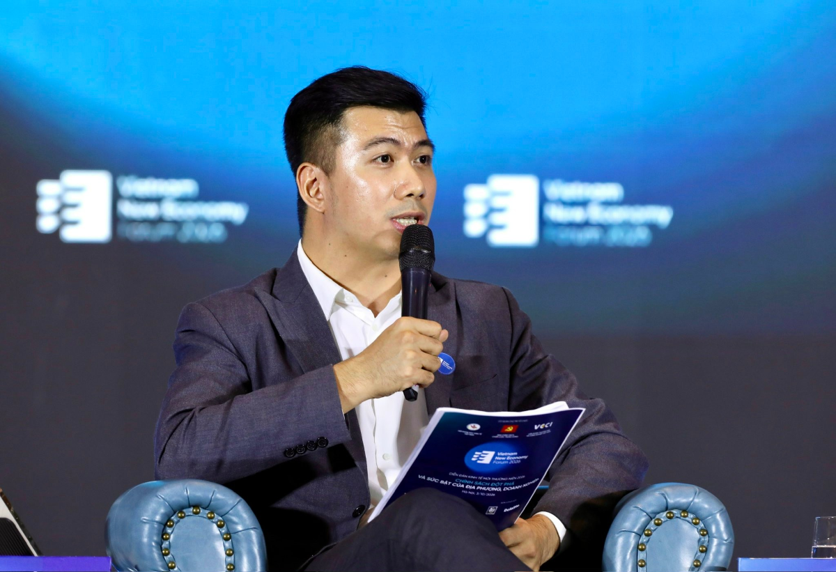 Ông Huy Bùi, Giám đốc Boston Consulting Group (BCG) chia sẻ tại phiên thảo luận. Ảnh: Việt Dũng
