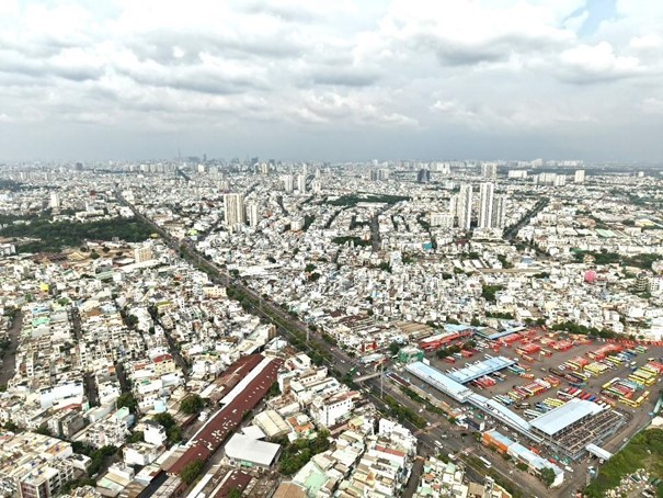 Nhà đầu tư hiện đại không mua bê tông, họ mua tầm nhìn hạ tầng và tiềm năng tăng trưởng dài hạn tại những vùng "đón sóng".