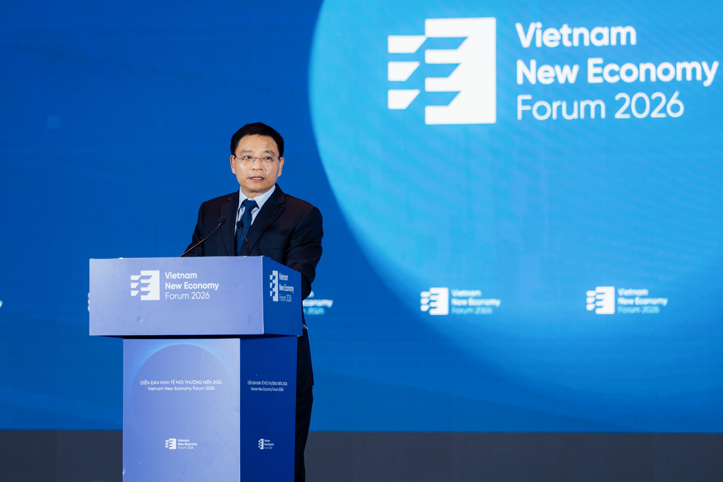 Phó Thủ tướng Nguyễn Văn Thắng: "Trong bối cảnh tình hình thế giới tiếp tục diễn biến nhanh, phức tạp, khó lường, kinh tế nước ta vẫn duy trì đà tăng trưởng cao". Ảnh: VnEconomy.