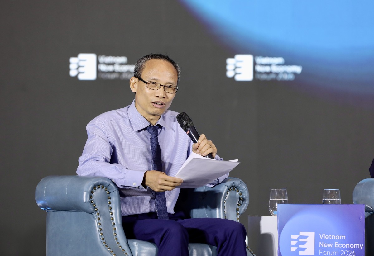 TS. Cấn Văn Lực, Thành viên Hội đồng Tư vấn chính sách tài chính, tiền tệ Quốc gia.