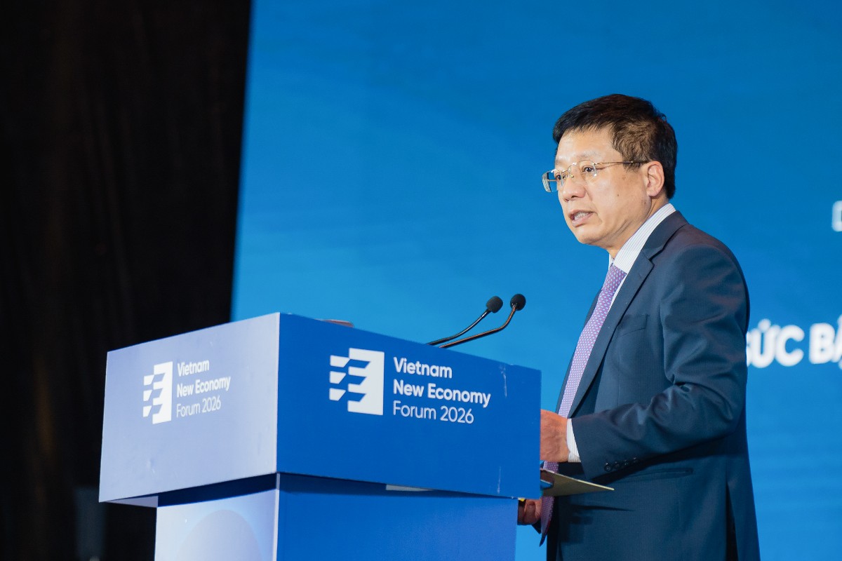 PGS.TS Hồ Sỹ Hùng, Chủ tịch VCCI: "Khung chính sách đang thay đổi rất thuận lợi, đem lại dư địa, sức bật lớn cho doanh nghiệp". Ảnh: VnEconomy.