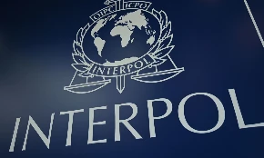 Giám đốc an ninh thông tin toàn cầu của Tổ chức Cảnh sát Hình sự Quốc tế (Interpol) cho rằng AI không tạo ra một cuộc cách mạng hoàn toàn mới trong tội phạm mạng mà chủ yếu làm thay đổi cách các thủ đoạn hiện có được triển khai. Ảnh: CNBC